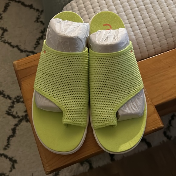 Ryka Knit Toe Loop Slide Sandals - Daquiri Green - Picture 4 of 9